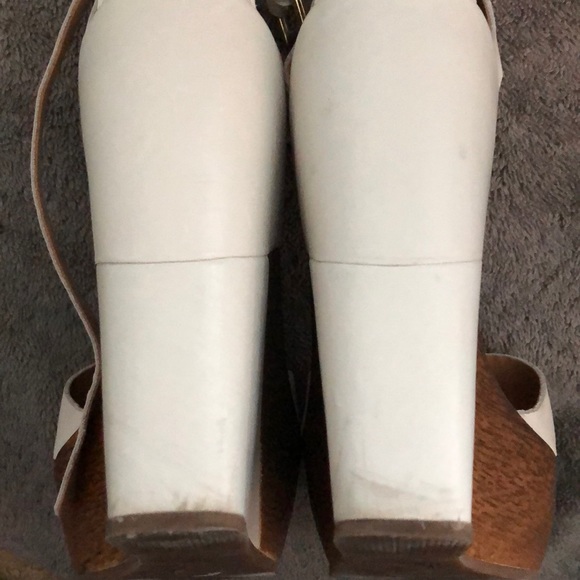 White, beige with pink accents wedge sandals - Picture 6 of 8